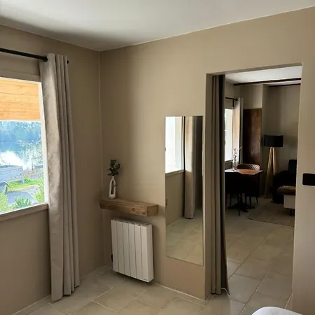 Maison Au Bord De L'eau Les Roches * Rochefort-sur-Nenon