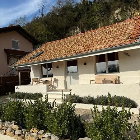 Villa Maison Au Bord De L'eau Les Roches