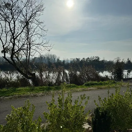 Villa Maison Au Bord De L'eau Les Roches Rochefort-sur-Nenon